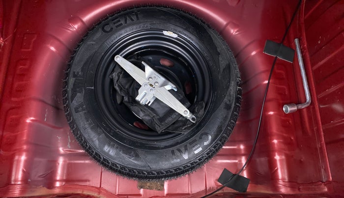 2018 Renault Kwid 1.0 RXT Opt, Petrol, Manual, 7,673 km, Spare Tyre