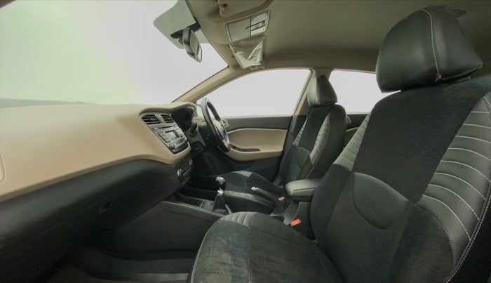 2014 Hyundai Elite i20 SPORTZ 1.2, Petrol, Manual, 81,958 km, Right Side Front Door Cabin
