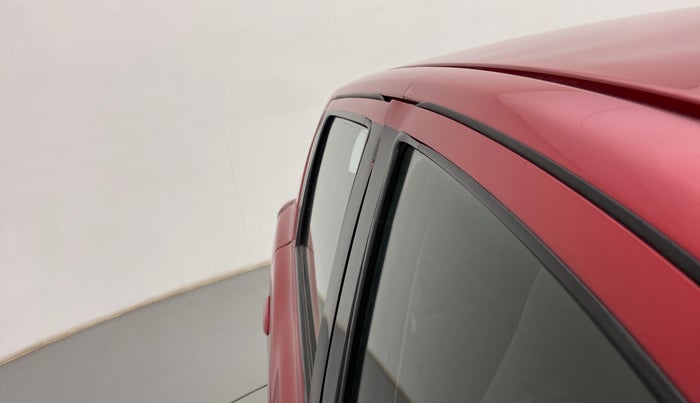 2015 Datsun Go T (O), Petrol, Manual, 67,698 km, Driver-side door - Slightly dented