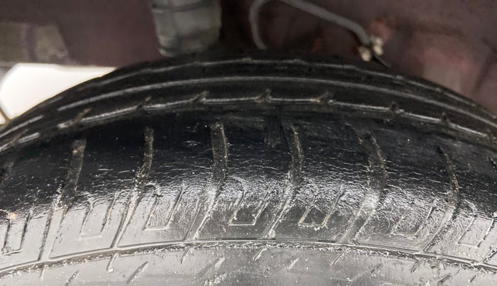 2015 Datsun Go T (O), Petrol, Manual, 67,698 km, Right Rear Tyre Tread