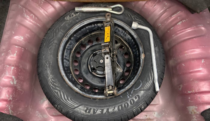 2015 Datsun Go T (O), Petrol, Manual, 67,698 km, Spare Tyre