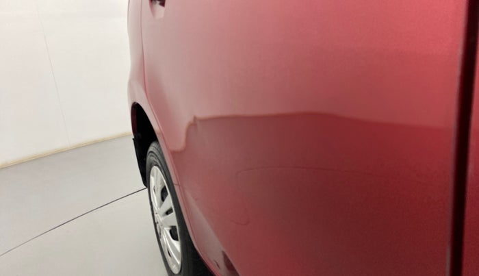 2015 Datsun Go T (O), Petrol, Manual, 67,698 km, Right rear door - Slightly dented