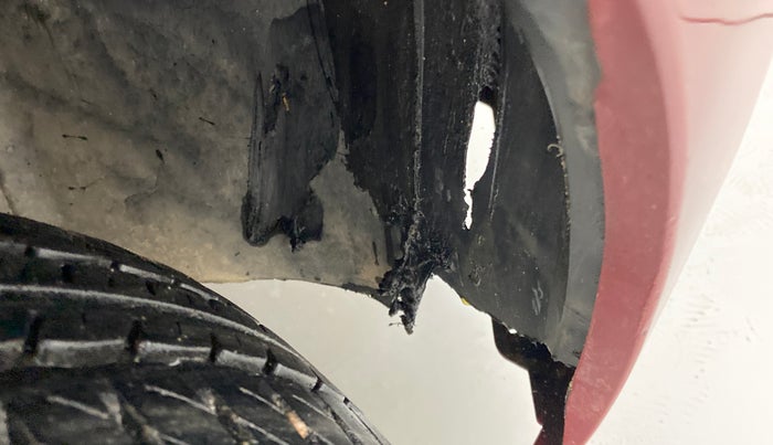 2015 Datsun Go T (O), Petrol, Manual, 67,698 km, Right fender - Lining loose