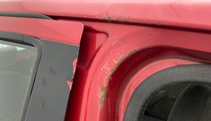 2015 Datsun Go T (O), Petrol, Manual, 67,698 km, Right B pillar - Slightly rusted