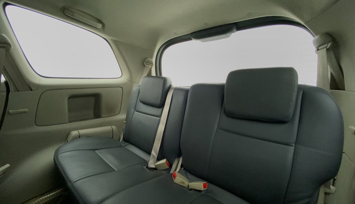 2012 Toyota Innova 2.5 GX 8 STR BS IV, Diesel, Manual, 53,395 km, Third Seat Row ( optional )