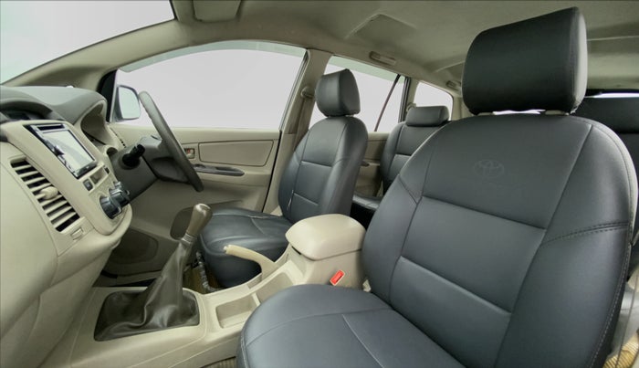 2012 Toyota Innova 2.5 GX 8 STR BS IV, Diesel, Manual, 53,395 km, Right Side Front Door Cabin