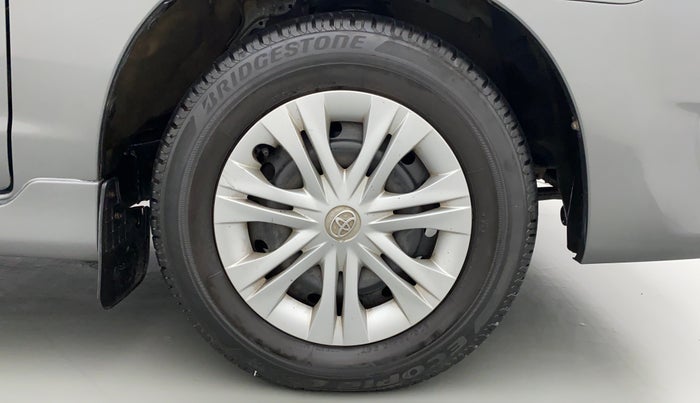 2012 Toyota Innova 2.5 GX 8 STR BS IV, Diesel, Manual, 53,395 km, Right Front Wheel