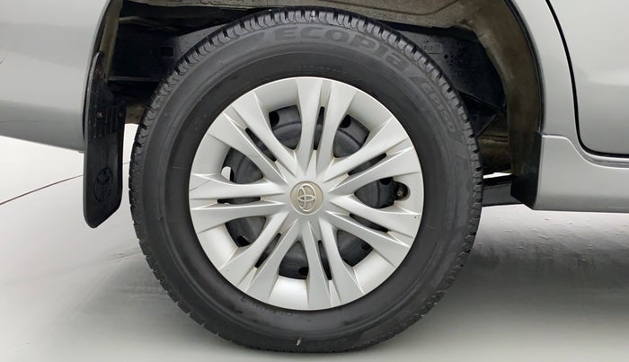 2012 Toyota Innova 2.5 GX 8 STR BS IV, Diesel, Manual, 53,395 km, Right Rear Wheel