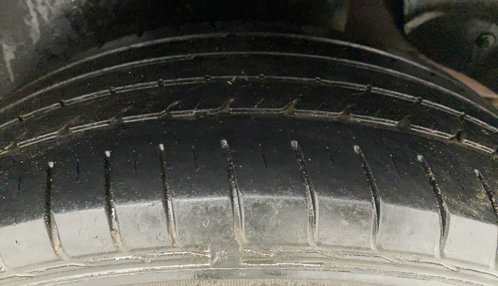 2016 Hyundai Creta BASE 1.6 PETROL, Petrol, Manual, 82,912 km, Left Rear Tyre Tread