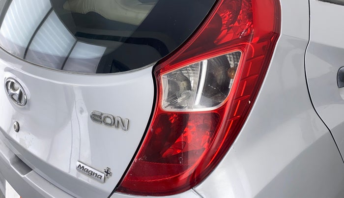 2014 Hyundai Eon MAGNA PLUS, Petrol, Manual, 34,328 km, Right tail light - Reverse Gear Light nor working