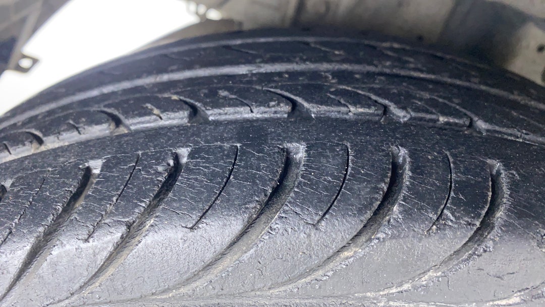 Right Rear Tyre Tread