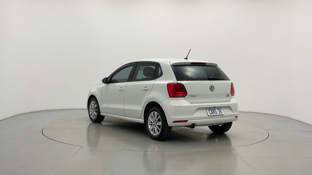 Left Back Diagonal (45- Degree) View