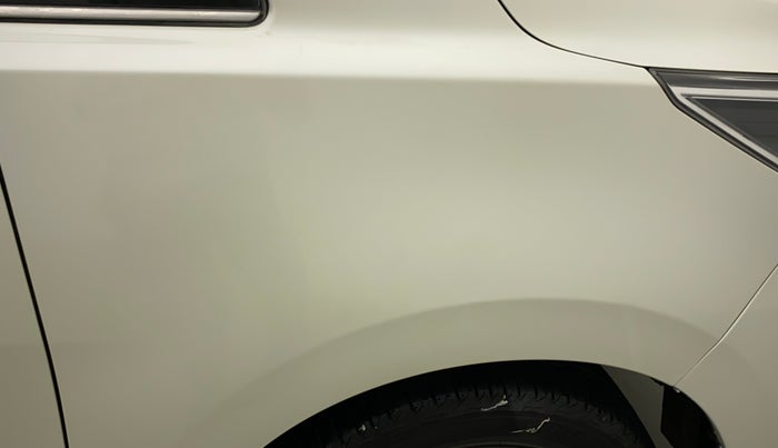 2016 Toyota Innova Crysta 2.7 ZX AT 7 STR, Petrol, Automatic, 40,801 km, Right fender - Slightly dented