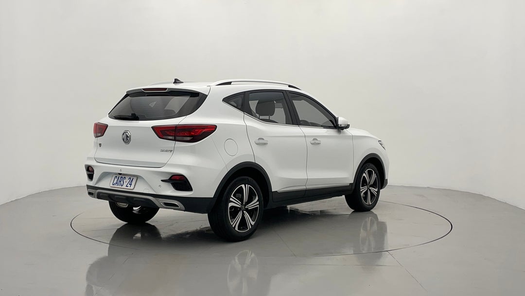 Right Back Diagonal (45- Degree) View