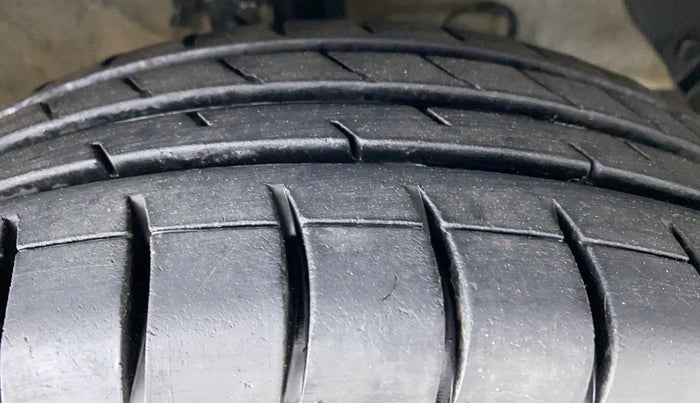 2015 Hyundai Xcent S 1.2, Petrol, Manual, 41,536 km, Right Front Tyre Tread