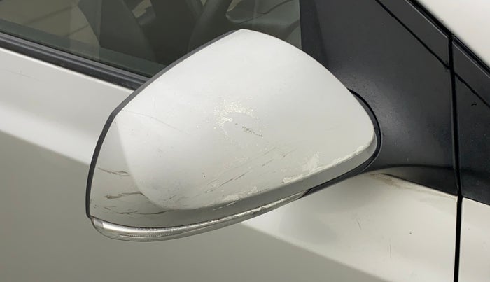 2014 Hyundai Xcent S 1.2, Petrol, Manual, 56,899 km, Right rear-view mirror - Indicator light has minor damage