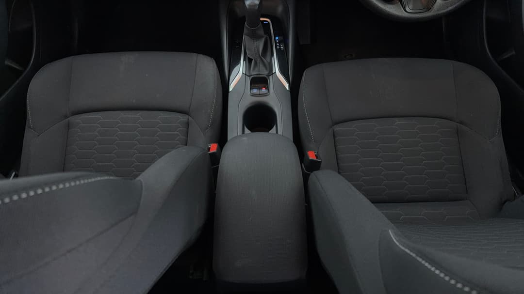2020 Toyota Corolla Ascent Sport, Automatic, 131134 km, Center Console