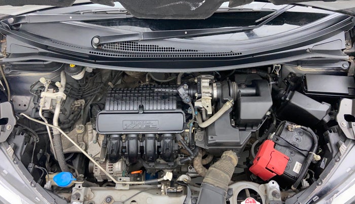 2017 Honda Jazz 1.2 V MT, Petrol, Manual, 15,086 km, Engine Bonet View