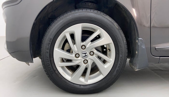 2017 Honda Jazz 1.2 V MT, Petrol, Manual, 15,086 km, Left Front Wheel