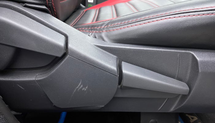 2021 Renault Kiger RXZ AMT, Petrol, Automatic, 11,636 km, Driver Side Adjustment Panel