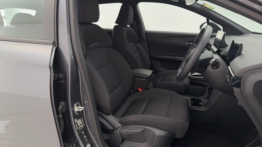 2024 MG Mg4 Excite 51, Automatic, 12935 km, Right Side Front Door Cabin View