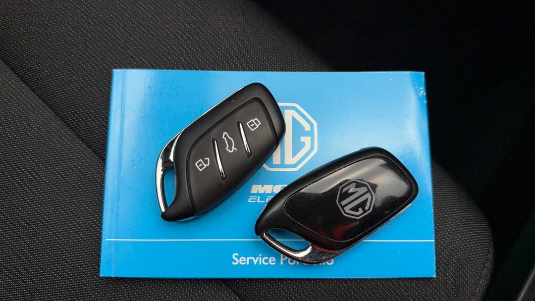 2024 MG Mg4 Excite 51, Automatic, 12935 km, Key Close-up