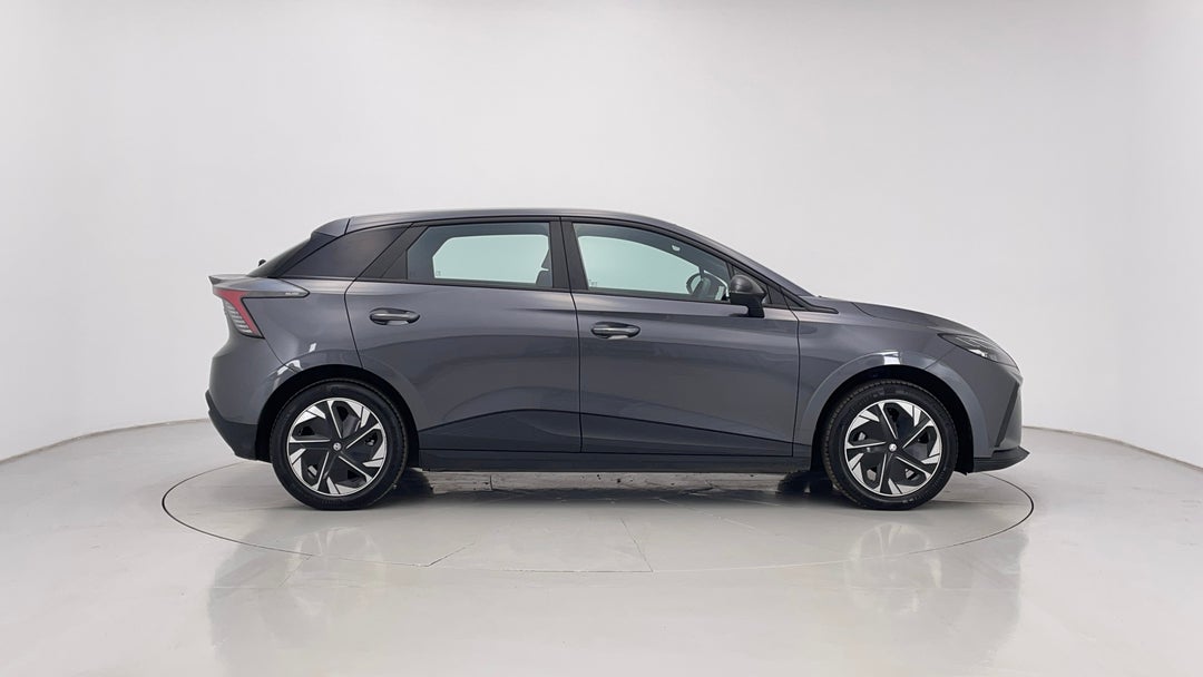 2024 MG Mg4 Excite 51, Automatic, 12935 km, Right Side View