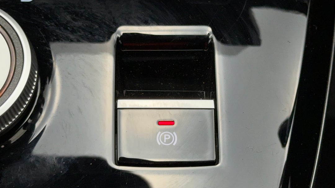 2024 MG Mg4 Excite 51, Automatic, 12935 km, Handbrake