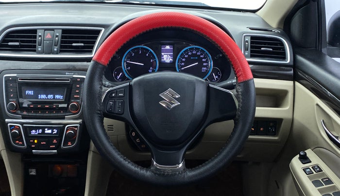 2016 Maruti Ciaz ZDI+ SHVS, Diesel, Manual, 99,178 km, Steering Wheel Close Up
