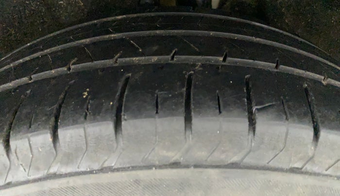 2019 Maruti Vitara Brezza VDI, Diesel, Manual, 69,201 km, Left Rear Tyre Tread