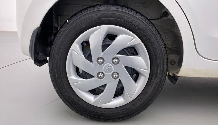 2018 Hyundai NEW SANTRO ASTA 1.1 MT, Petrol, Manual, 5,477 km, Right Rear Wheel