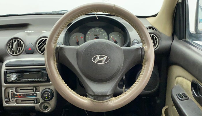 2014 Hyundai Santro Xing GL PLUS, Petrol, Manual, 21,763 km, Steering Wheel Close Up