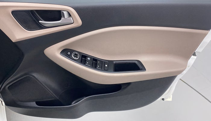 2019 Hyundai Elite i20 1.2 SPORTS PLUS VTVT, Petrol, Manual, 37,168 km, Driver Side Door Panels Control