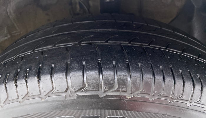 2019 Hyundai Elite i20 1.2 SPORTS PLUS VTVT, Petrol, Manual, 37,168 km, Right Front Tyre Tread