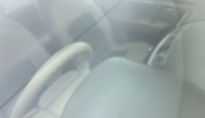 2016 Maruti Ertiga VDI SHVS, Diesel, Manual, 76,913 km, Front windshield - Minor spot on windshield
