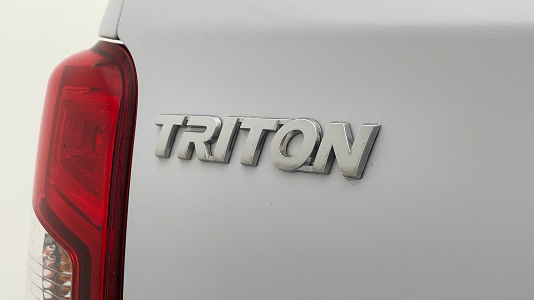 Badge (Boot Left Side)