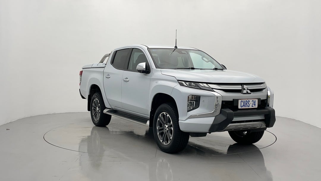 Right Front Diagonal (45- Degree) View