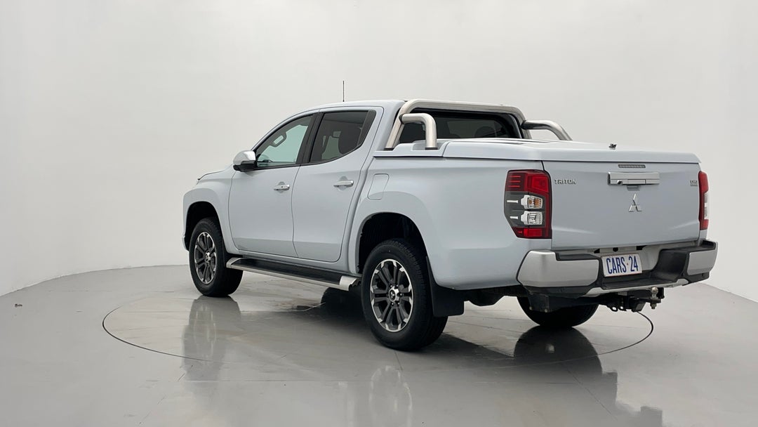 Left Back Diagonal (45- Degree) View