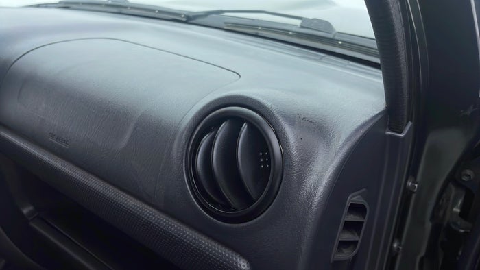 SUZUKI JIMNY-Dashboard Trim Faded