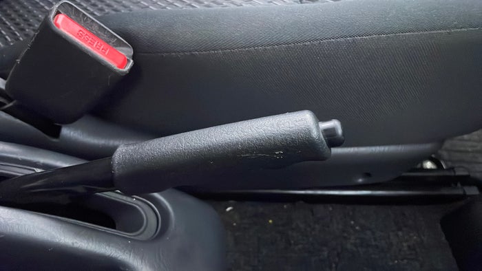 SUZUKI JIMNY-Centre Console Parking Brake Scratch