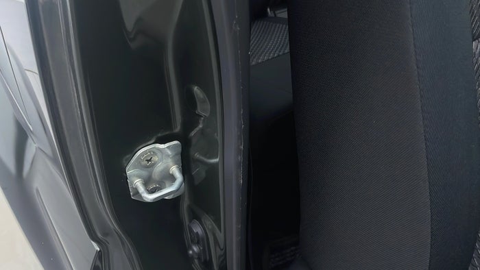SUZUKI JIMNY-Pillar RHS B Scratch