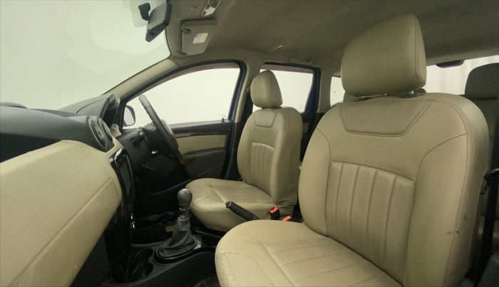 2013 Renault Duster 110 PS RXZ DIESEL, Diesel, Manual, 1,22,814 km, Right Side Front Door Cabin