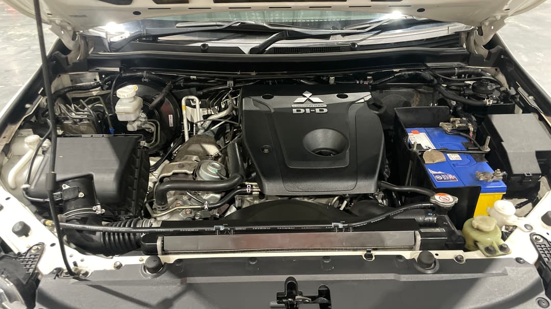 2018 Mitsubishi Pajero Sport Gls (4x4) 7 Seat, Automatic, 131376 km, Open Bonnet (Engine)