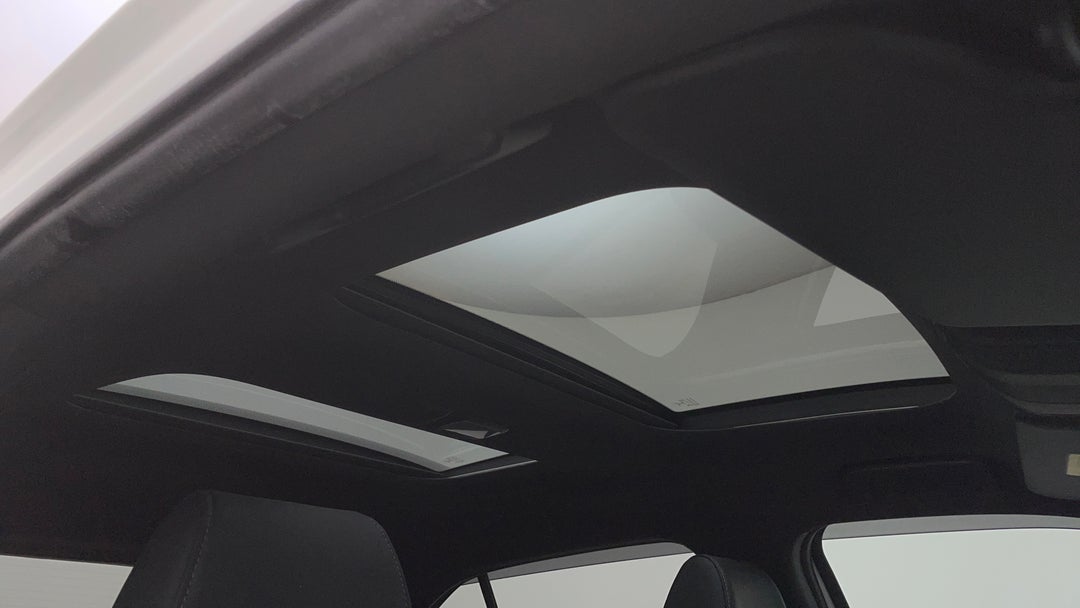 Interior Sunroof/Moonroof