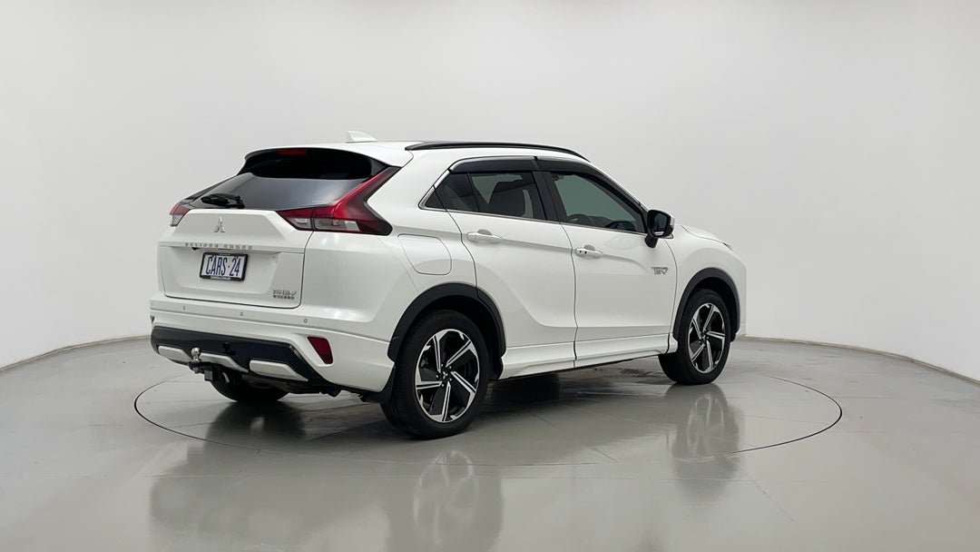 Right Back Diagonal (45- Degree) View