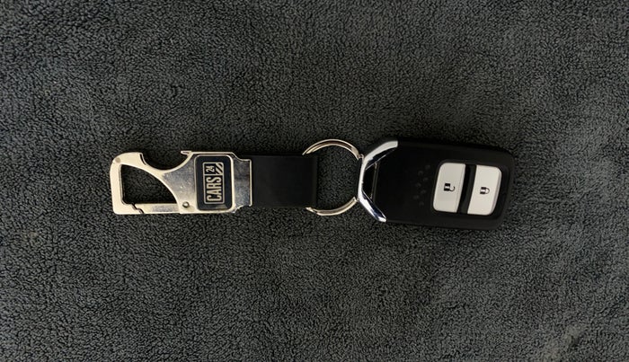 2019 Honda Jazz 1.2L I-VTEC VX CVT, Petrol, Automatic, 34,699 km, Key Close Up