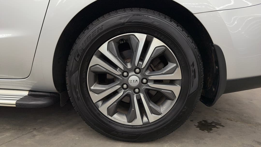 2019 Kia Carnival Sli, Automatic, 95917 km, Left Rear Wheel