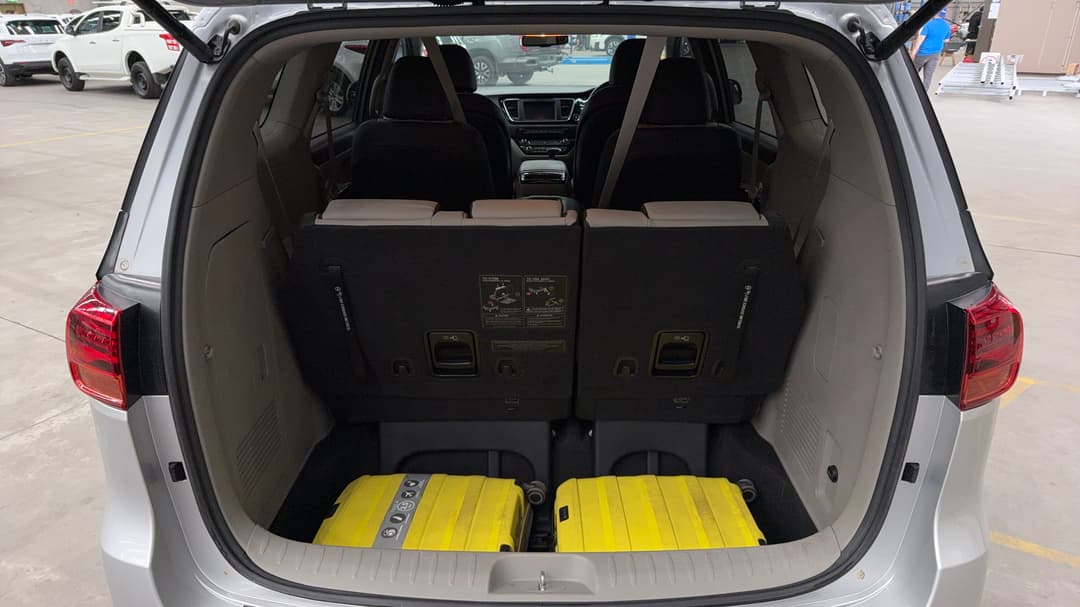 2019 Kia Carnival Sli, Automatic, 95917 km, Boot Inside View with Luggage