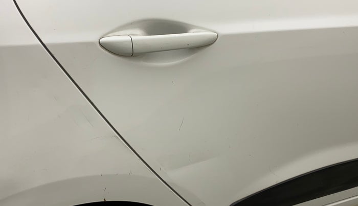 2017 Hyundai Grand i10 MAGNA 1.2 KAPPA VTVT, Petrol, Manual, 40,795 km, Right rear door - Slightly dented