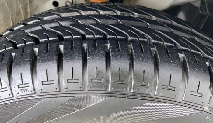 2019 Honda Amaze 1.2 EMT I VTEC, Petrol, Manual, 35,663 km, Right Front Tyre Tread